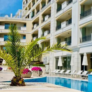 Aparthotel Penelopa Palace Apart & Spa, Pomorie